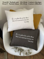 Coussin « Tu n’es plus là où tu étais, mais tu es partout là où je suis » – Citation Victor Hugo – Image 8